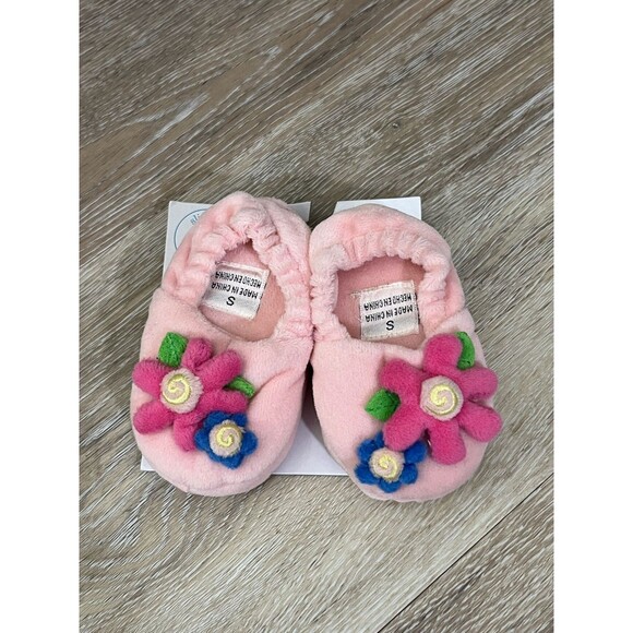 Pink With Flowers Baby Slippers - Picture 1 of 8